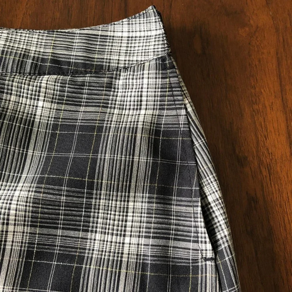 Vuarnet Sport Athletic Plaid Polyester Golf Skirt/Skort Navy + White Sz 2 NWOT - Picture 2 of 13